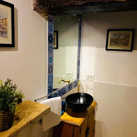 Moroni Trastevere Cozy *